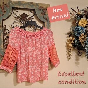 BY design Coral Smocked 3/4 Sleeve Blouse. Excellent condition NWOT Size S